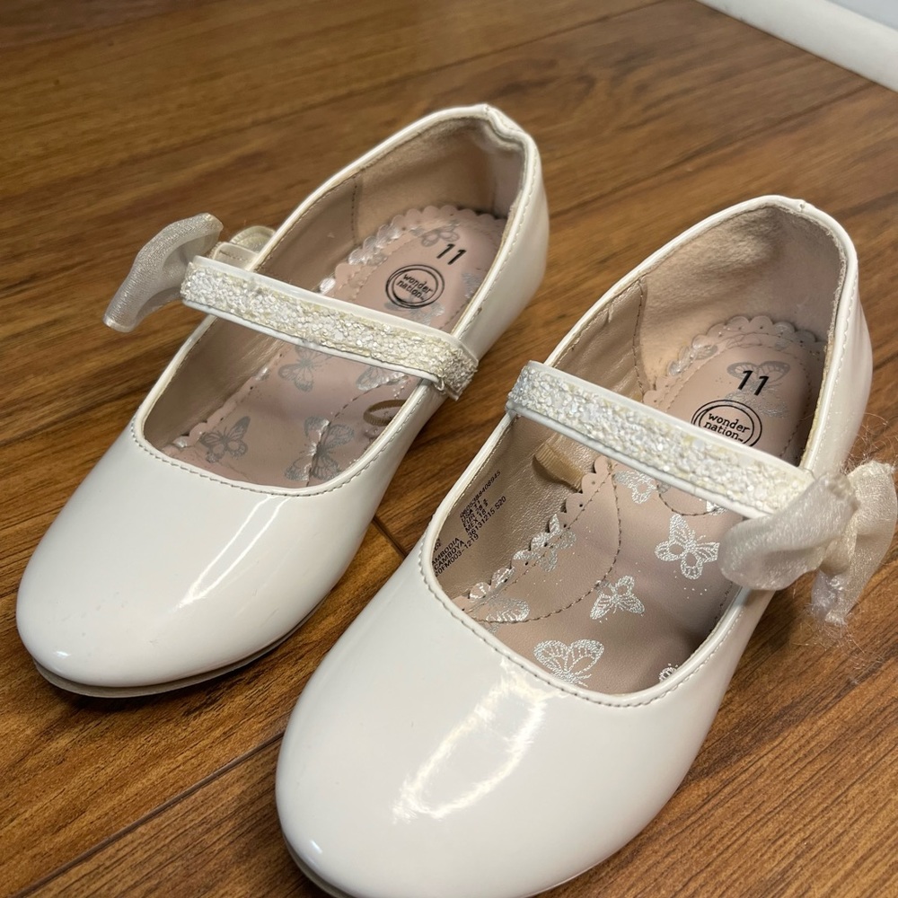 Wonder Nation White Dress Shoes Size 11 Girls